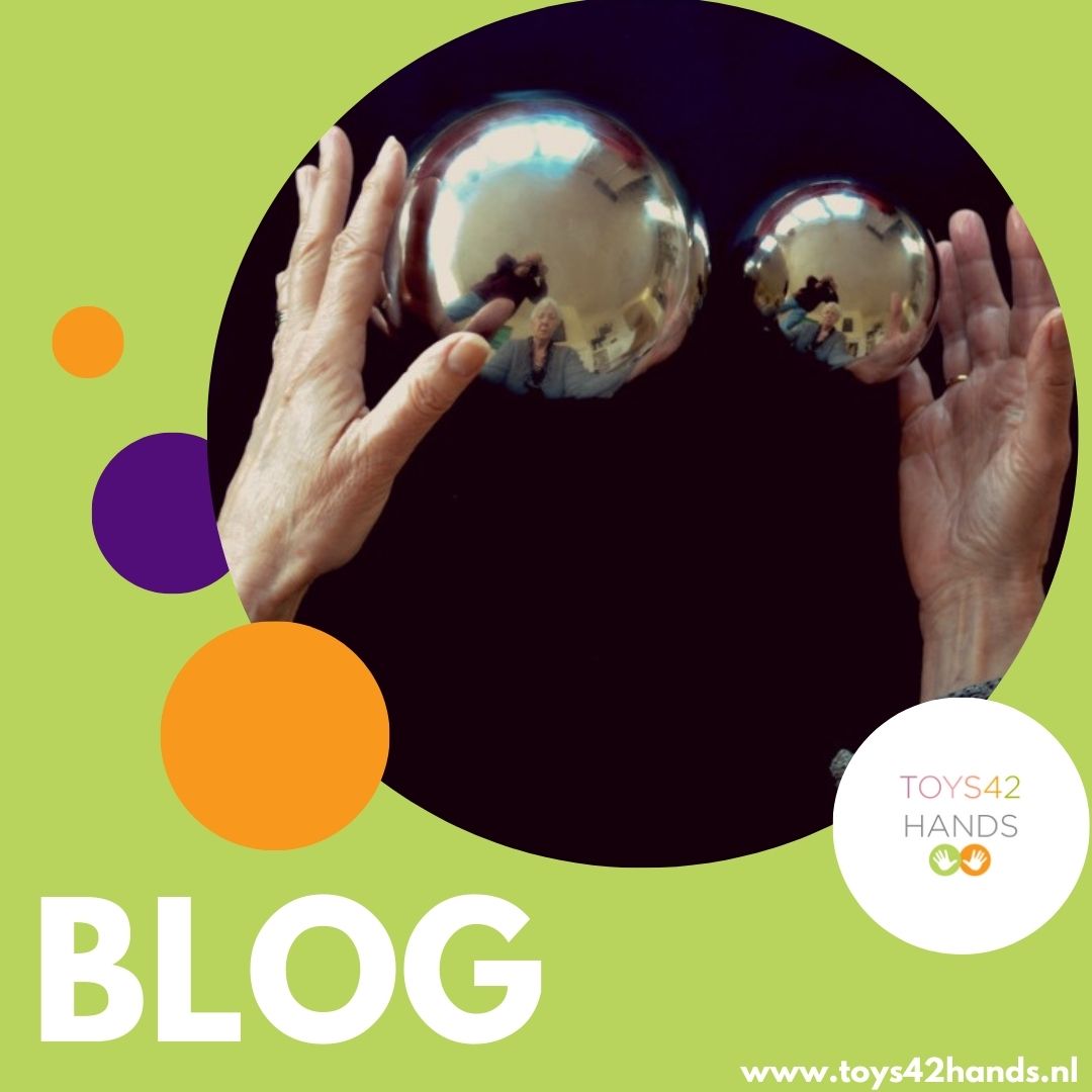 Sensory Reflective Balls: het doel ligt niet meteen vast! Blogpost Toys42hands van Els Rengenhart