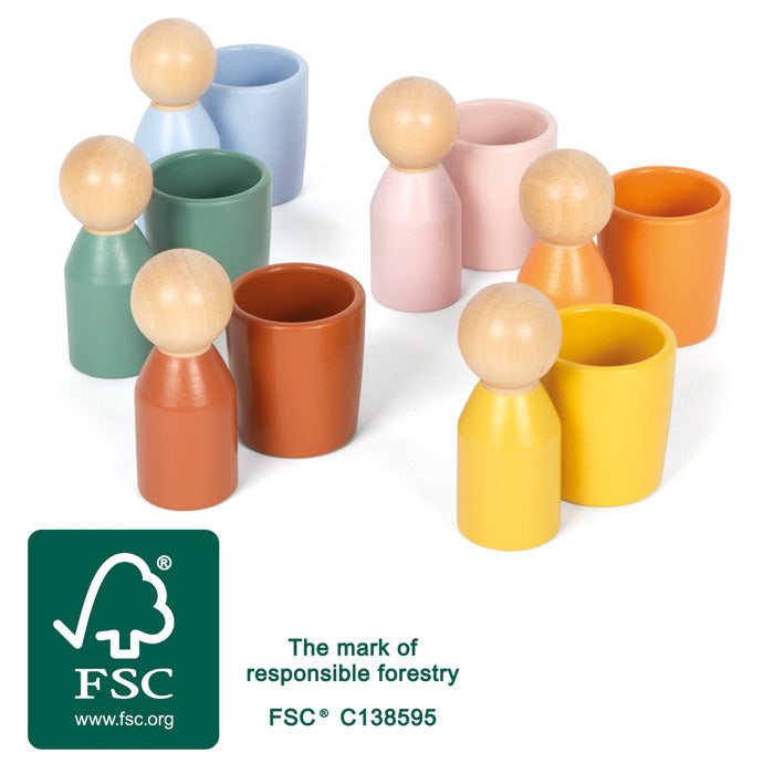 Montessori-Sortierbecher und -Figuren