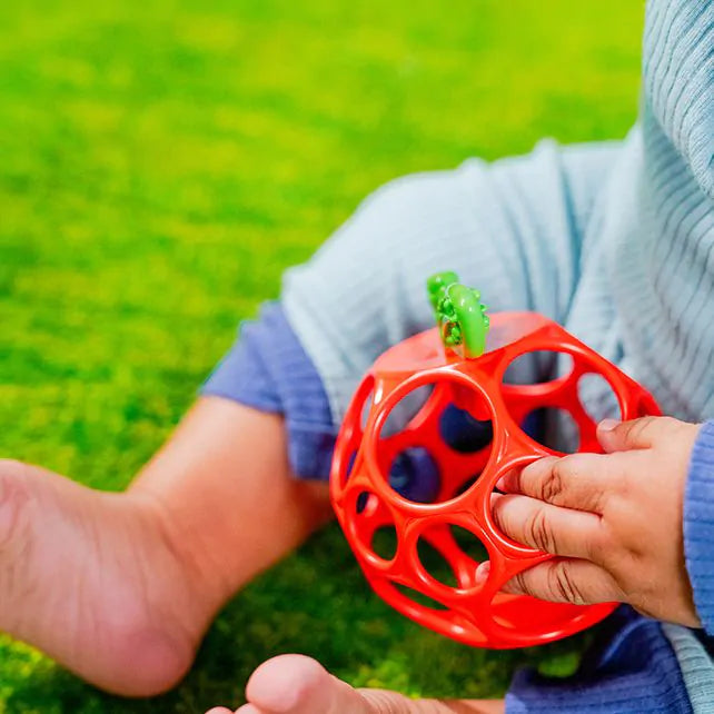 Hold My Own Teether Toy – Apple appelbijtring, bijtring, babyspeelgoed