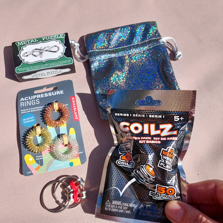 fidget set met metalen fidgets, acupressure ringen, coilz, iq puzzel en chain, sensoriek speelmateriaal