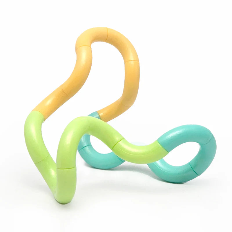 Tanglecreations clouds groen blauw geel pastel kleur tangle
