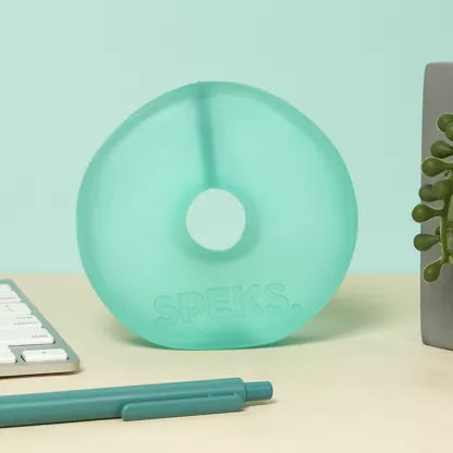 SPEKS Jumbo Loop in kleur Sea Glass gecombineerd met bijpassende magnetische sphere voor extra fidget mogelijkheden