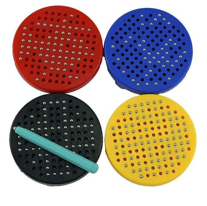 magnetic drawing board, sensory sensoriek, vier kleuren, rood, blauw, zwart en geel, motoriekspeelgoed