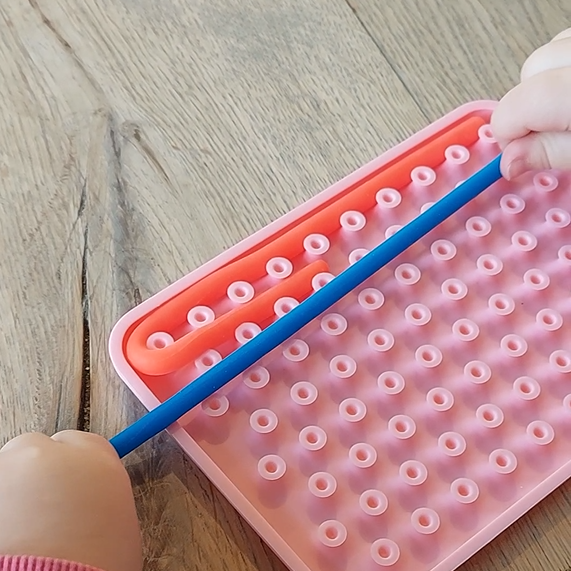 tweehandig spelen met silicone bord met stretch snoer