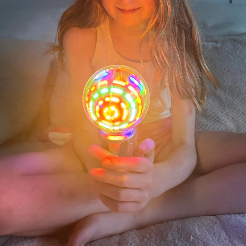 sensorische toverstaf, licht en muziek effect, rustgevens, autisme speelgoed