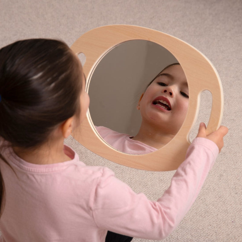 tickit spiegel, spiegel met twee handvaten, spiegel met houten rand, kinderspiegel, grote kinder spiegel