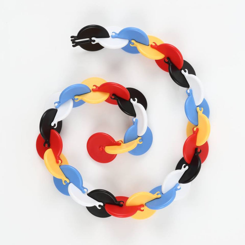 Tangle Friemel awesome OSM, slang met alle kleuren osm fidget achter elkaar gestekt