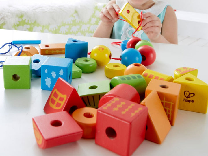 hape String along shapes - vormkralen