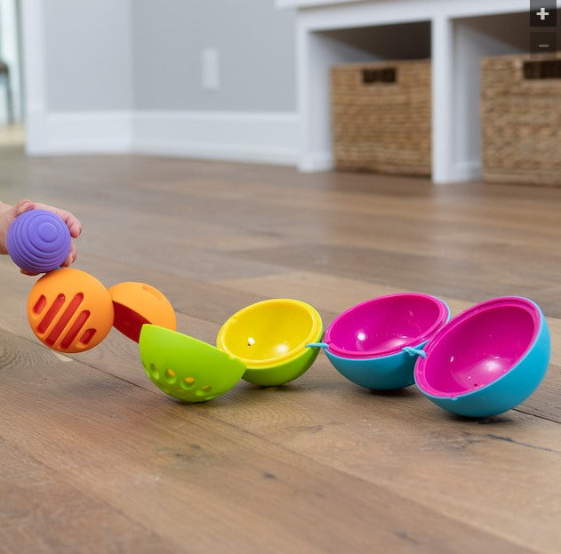 Fat Brain Toys Oombeeball