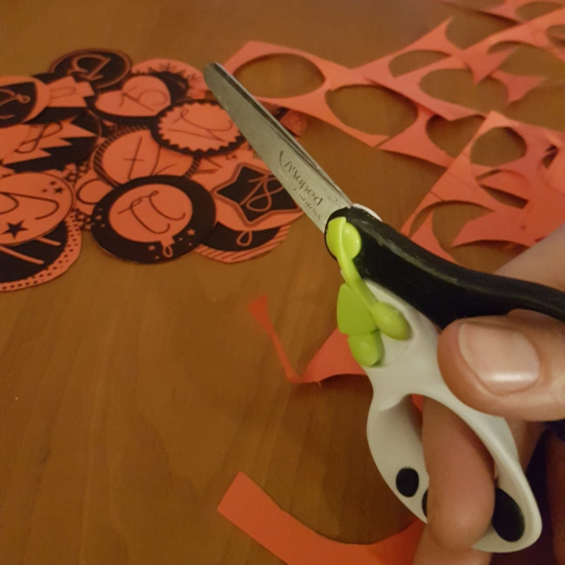 Toys42Hands Zelfopenende kinderschaar veer