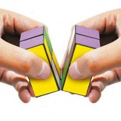 Toys42Hands Magic Cube 2 in 1