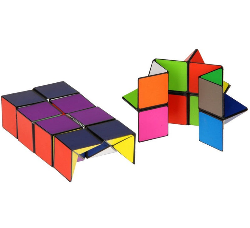 Toys42Hands Magic Cube 2 in 1, twee losse cubes naast elkaar, motoriek speelgoed