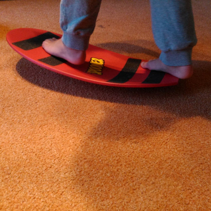 spoonerboard met voeten binnen, evenwichtsboard, motoriekspeelgoed