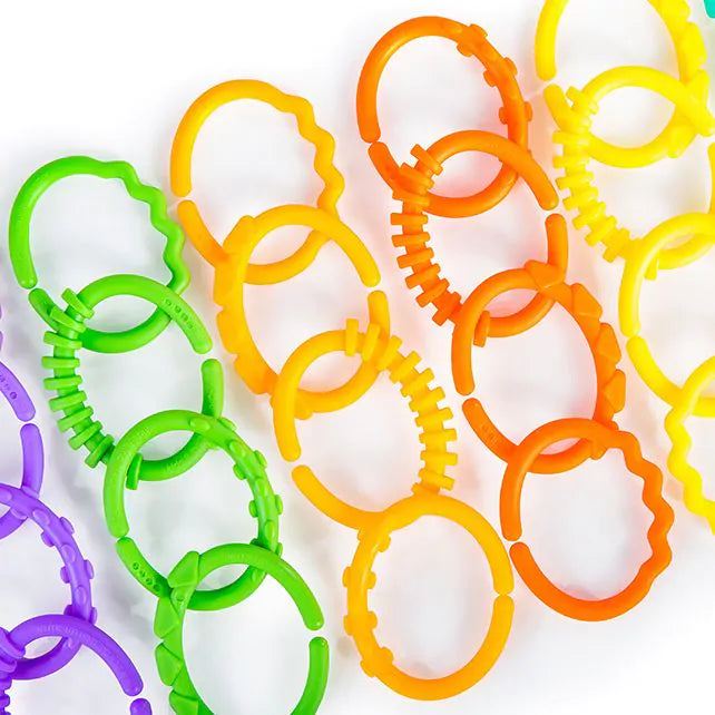 Overzicht van Bright Starts Lots of Links met structuur, sensoriek materiaal – set van 24 kleurrijke babyschakels