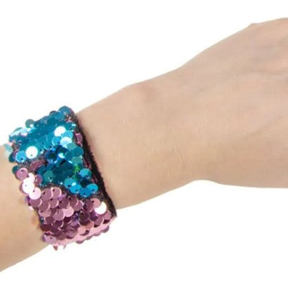Snap armband met pailleten om arm