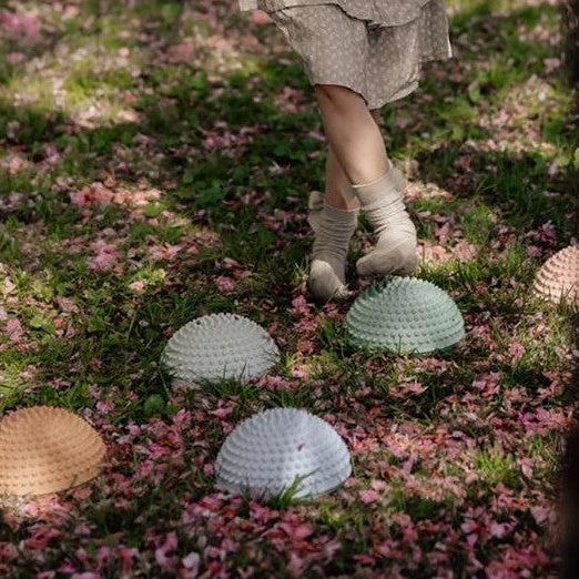 sensory stone balansegel buiten spelen