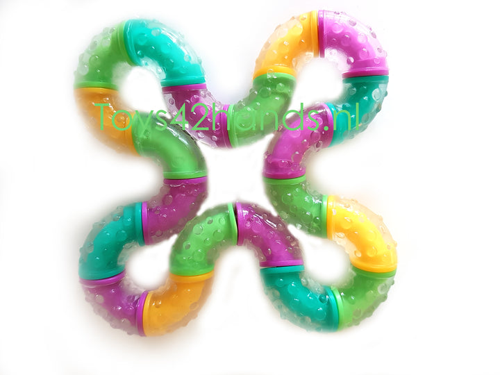 Therapytangle large roze-oranje met zachte rubber coating voor sensorische ervaring