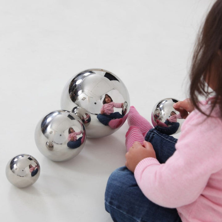 Mirror balls different sizes 4 pieces